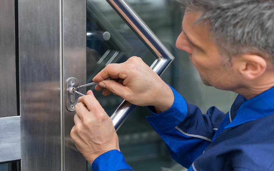 artisan serrurier metallier Paris 20